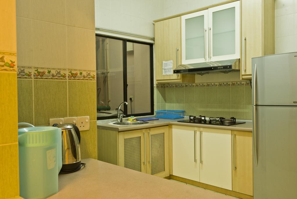 Marina Court Kota Kinabalu- Bigger Group Stay Together- 6 Bedroom Apartments Экстерьер фото